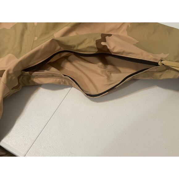 USGI Parka Mens Large Regular Desert Camo Cold Weather Hooded ECWCS Jacket - Picture 6 of 10